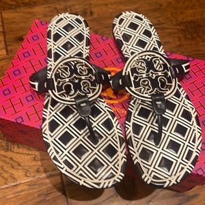 NIB Tory Burch Metal Miller sandal